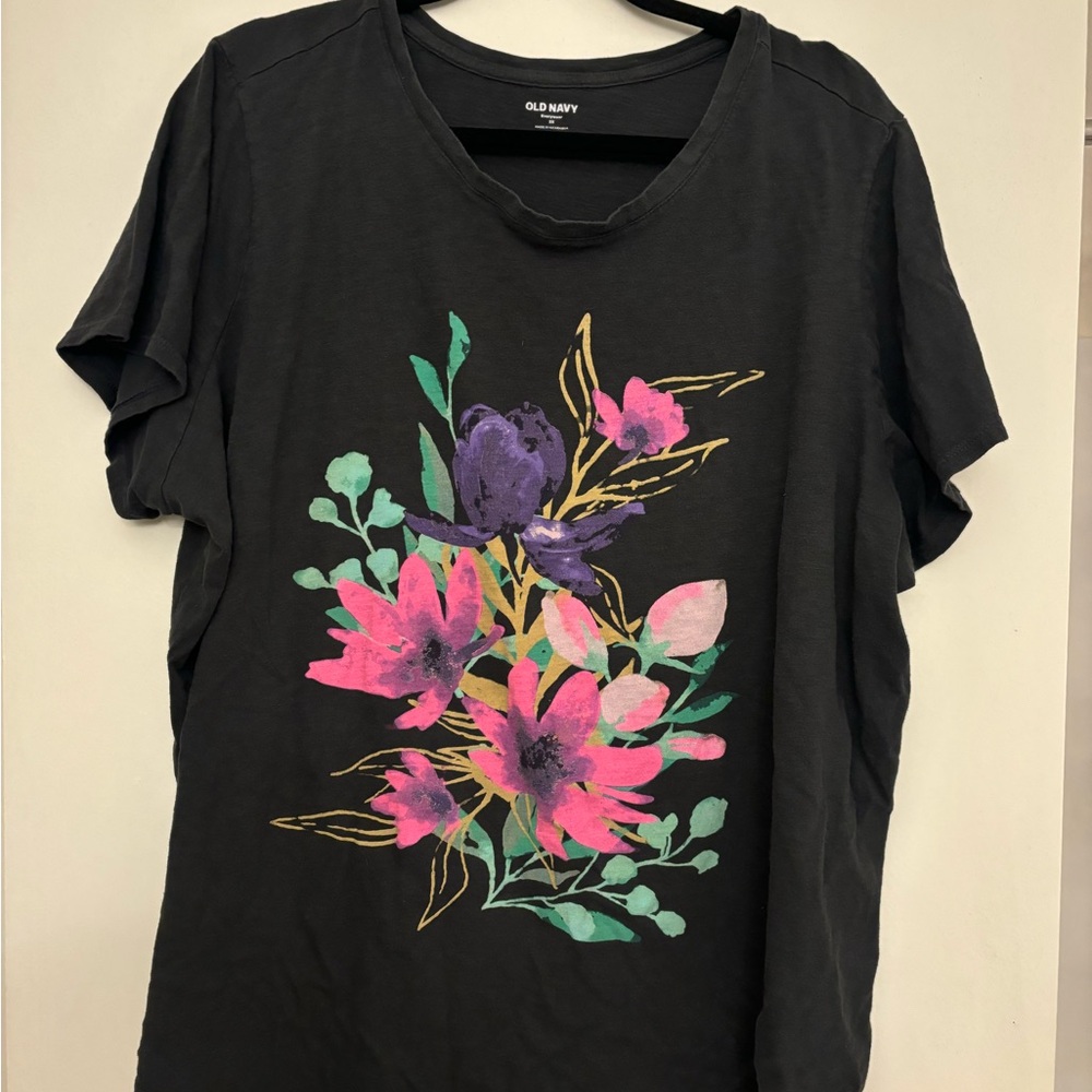Old Navy Black Floral Graphic Tee